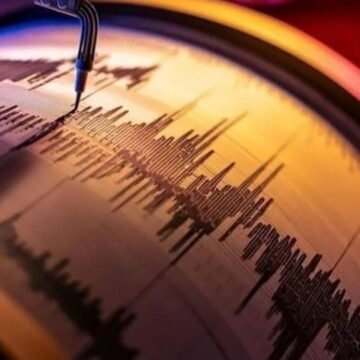 AFAD ve Kandilli Rasathanesi tarafından paylaşılan 10 Eylül 2026 deprem verilerinin yer aldığı sismik kayıt ekranı