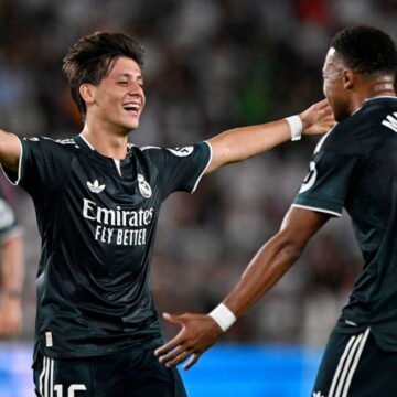 Arda Güler'den enfes gol! Real Madrid Elche'de 1-0 öne geçti Arda Güler'in Elche deplasmanında attığı serbest vuruş golü